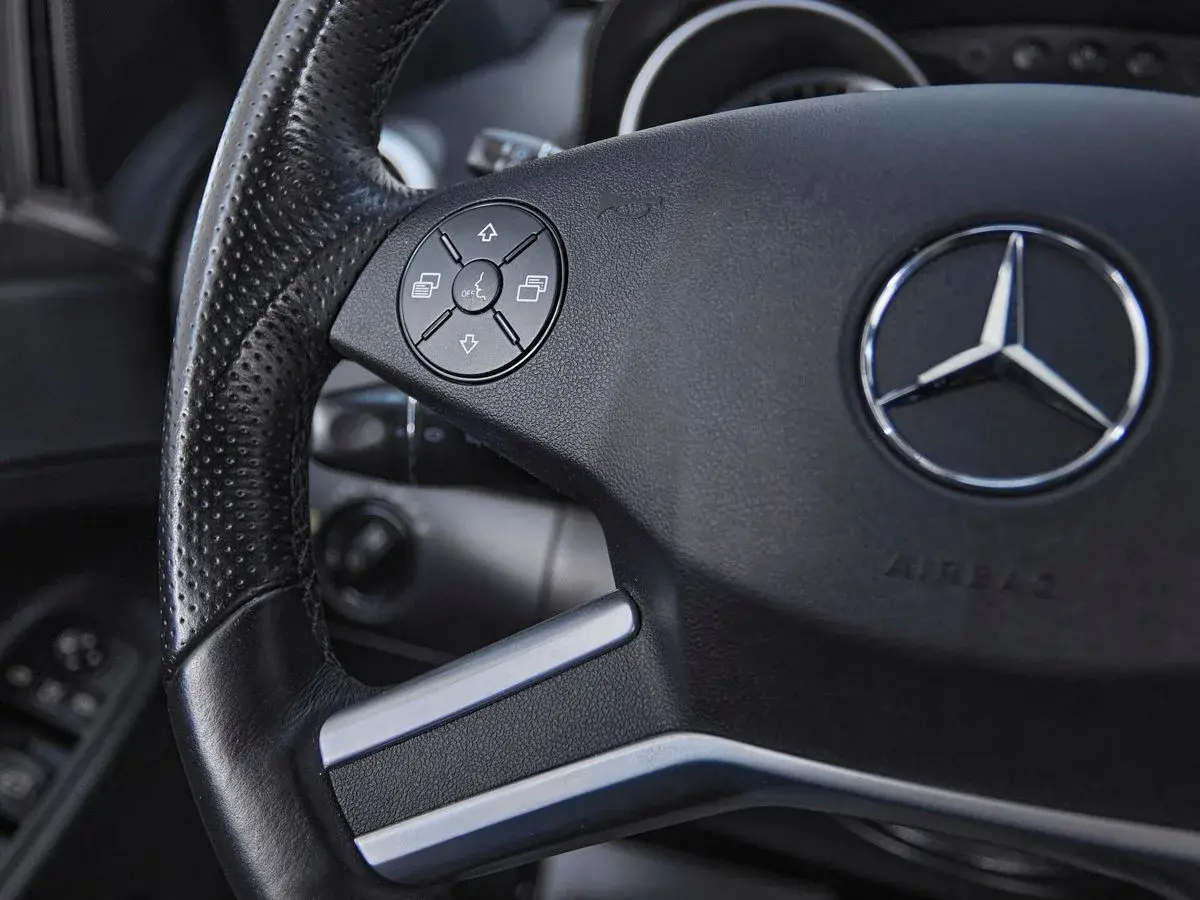 Mercedes benz M-Класс