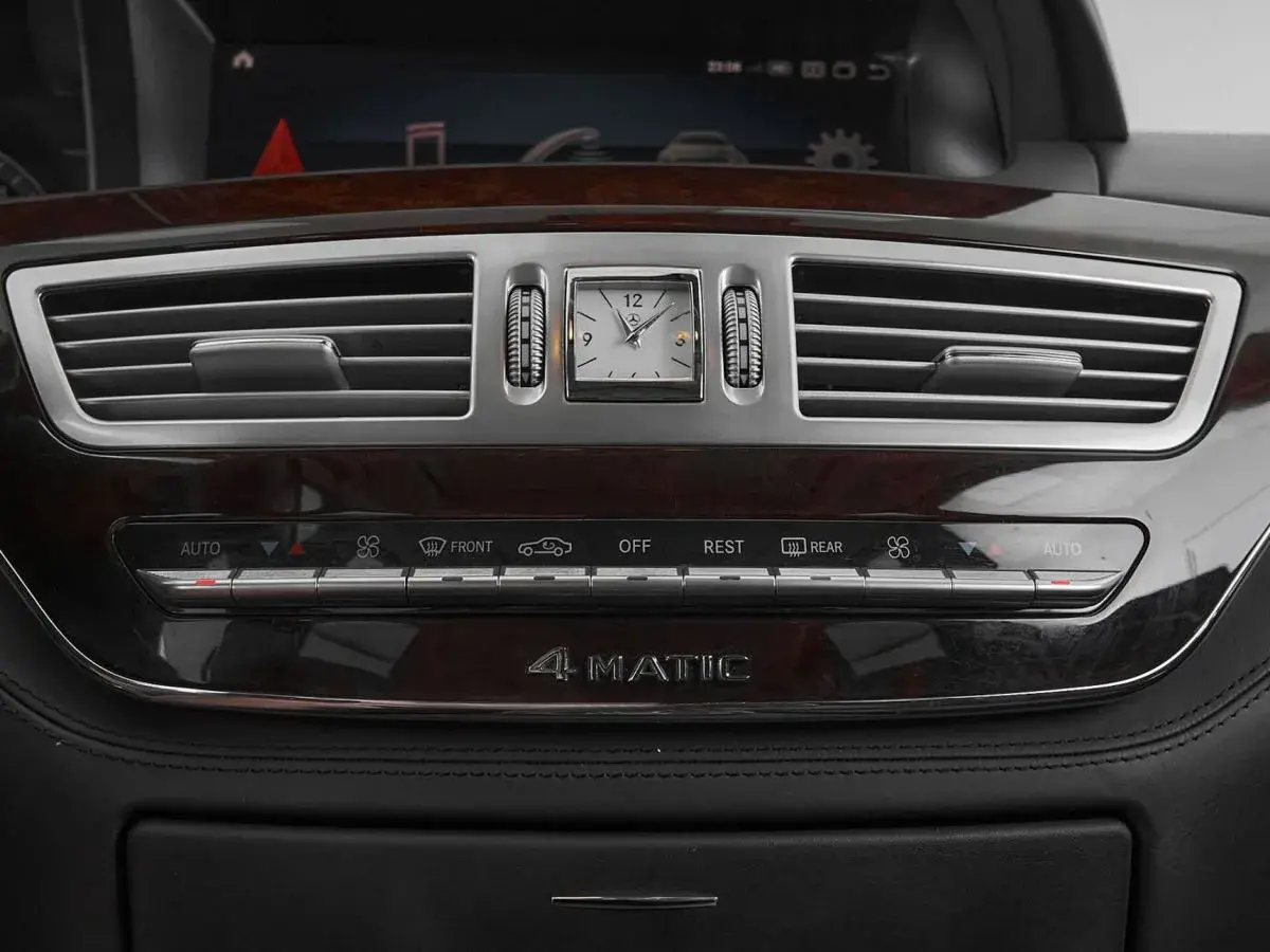 Mercedes benz S-Класс