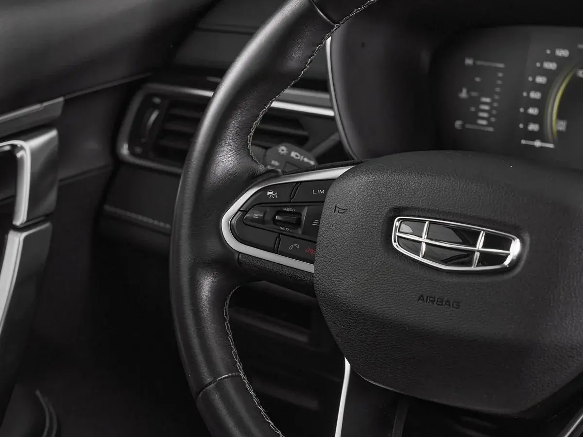 Geely Atlas Pro