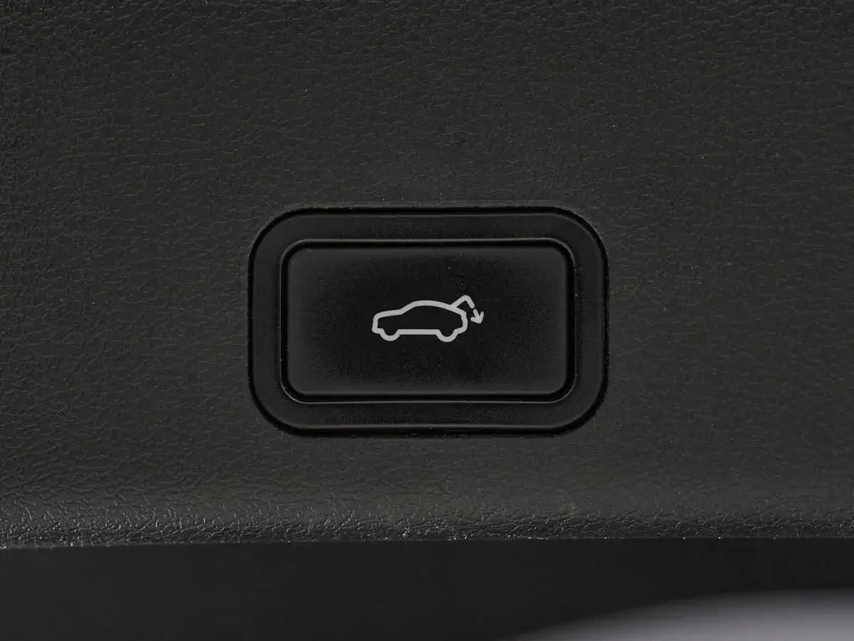 Geely Atlas Pro