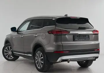 Geely Atlas Pro Вид 4