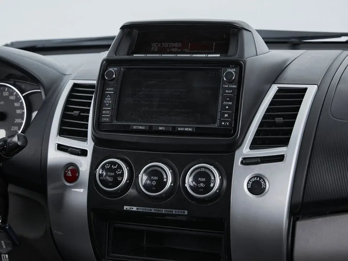 Mitsubishi Pajero Sport
