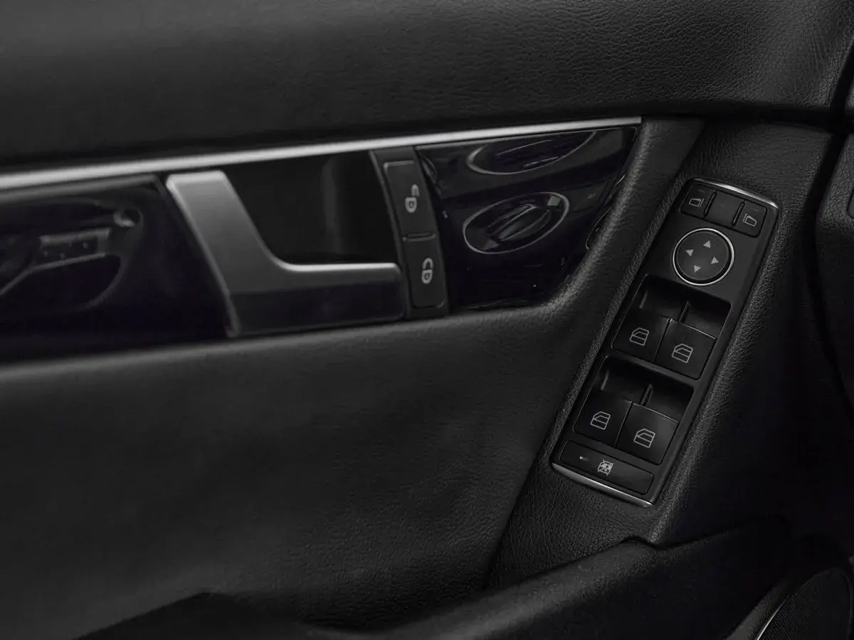 Mercedes benz C-Класс
