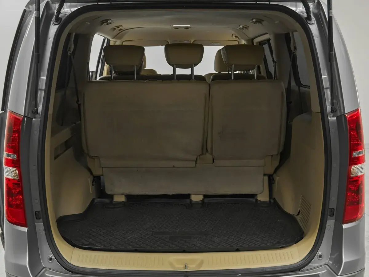 Hyundai H-1