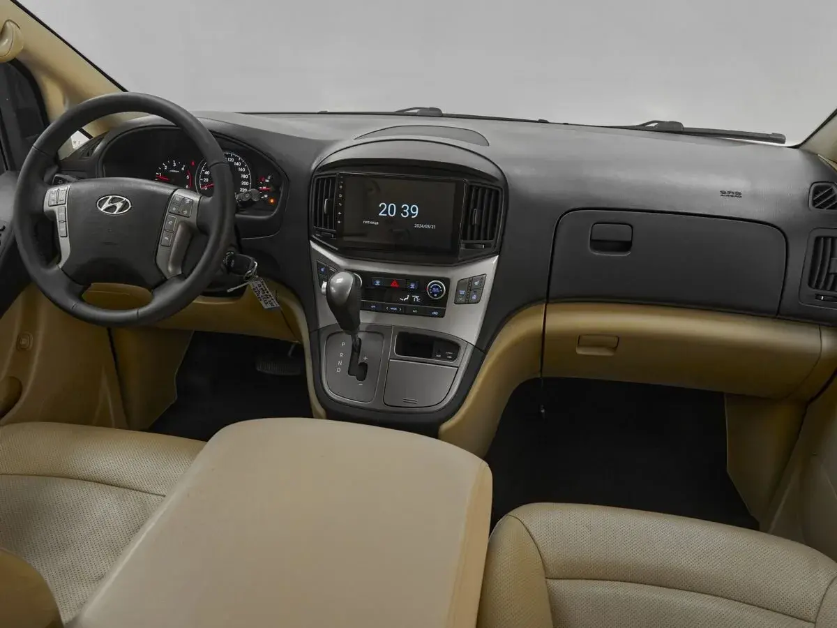 Hyundai H-1