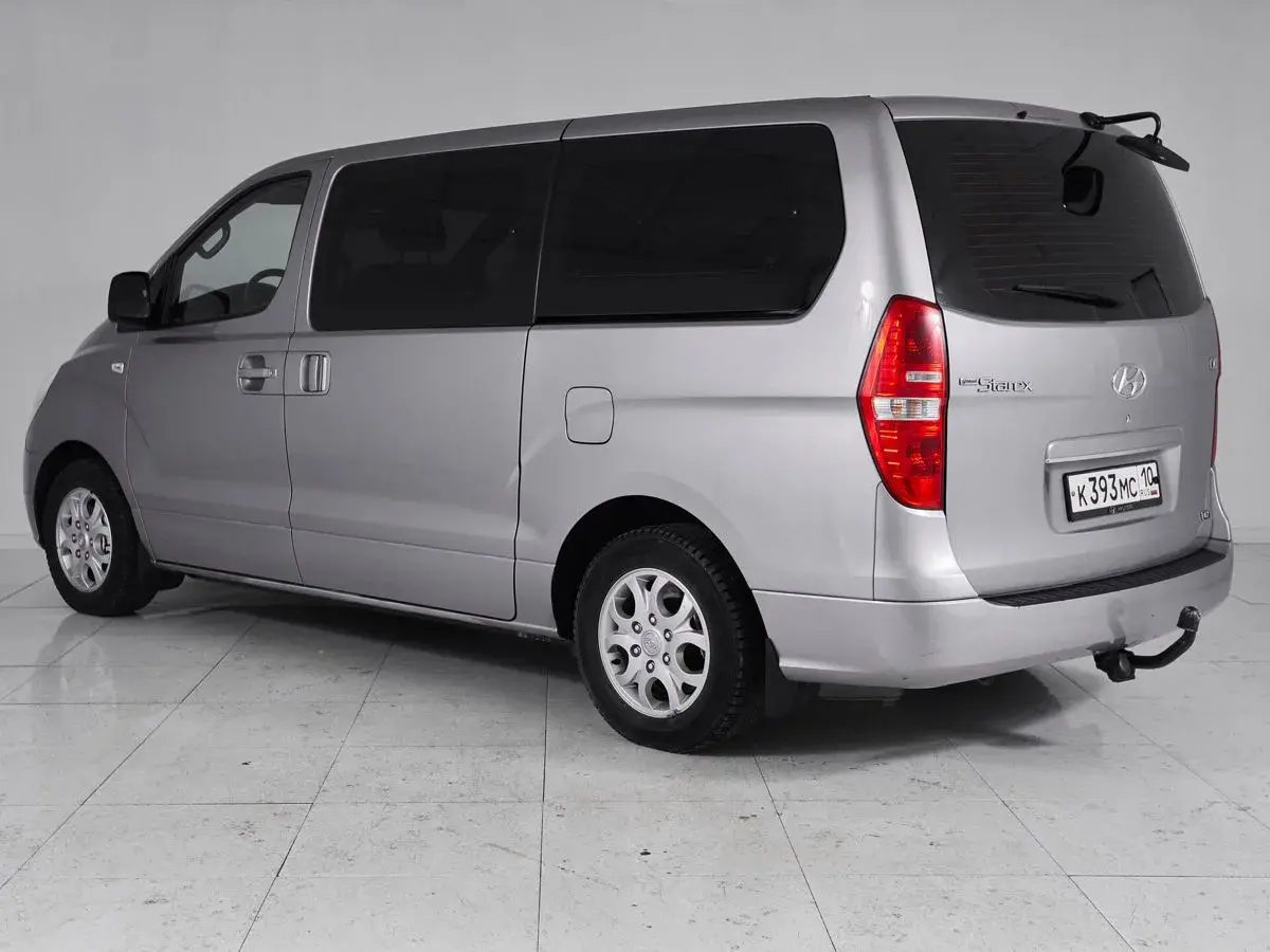 Hyundai Grand Starex