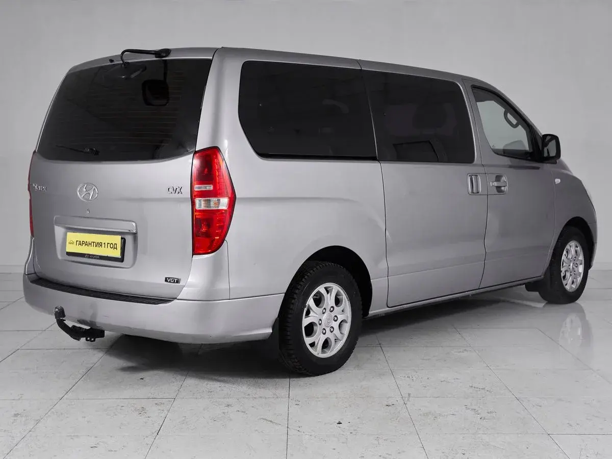 Hyundai Grand Starex