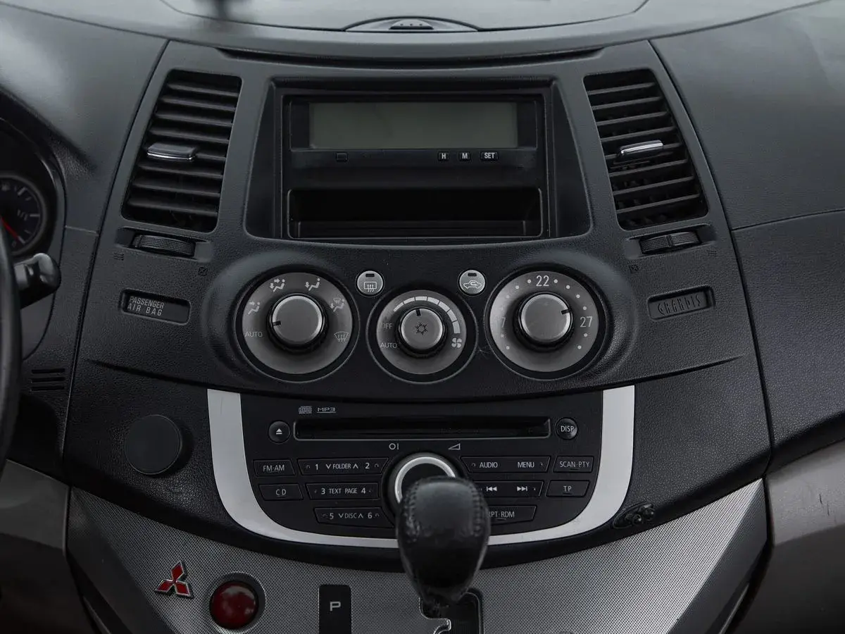 Mitsubishi Grandis