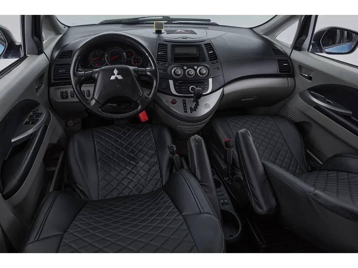 Mitsubishi Grandis