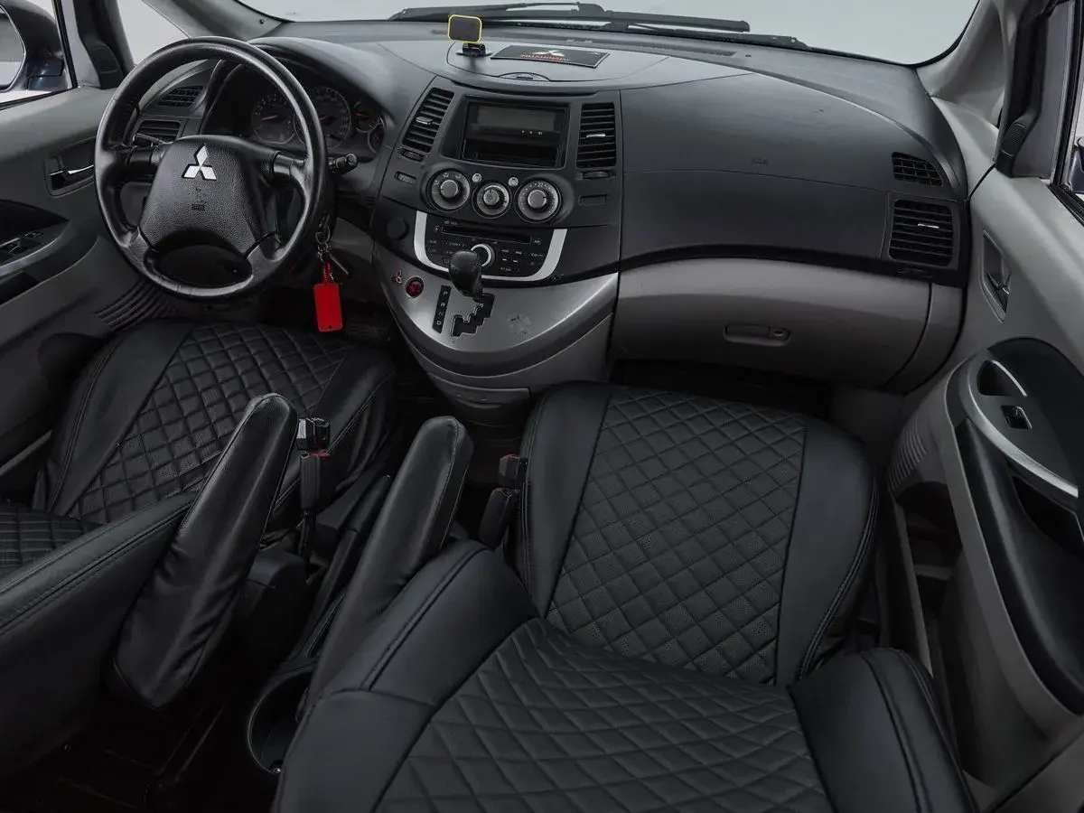 Mitsubishi Grandis