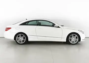 Mercedes benz E-Класс Вид 4