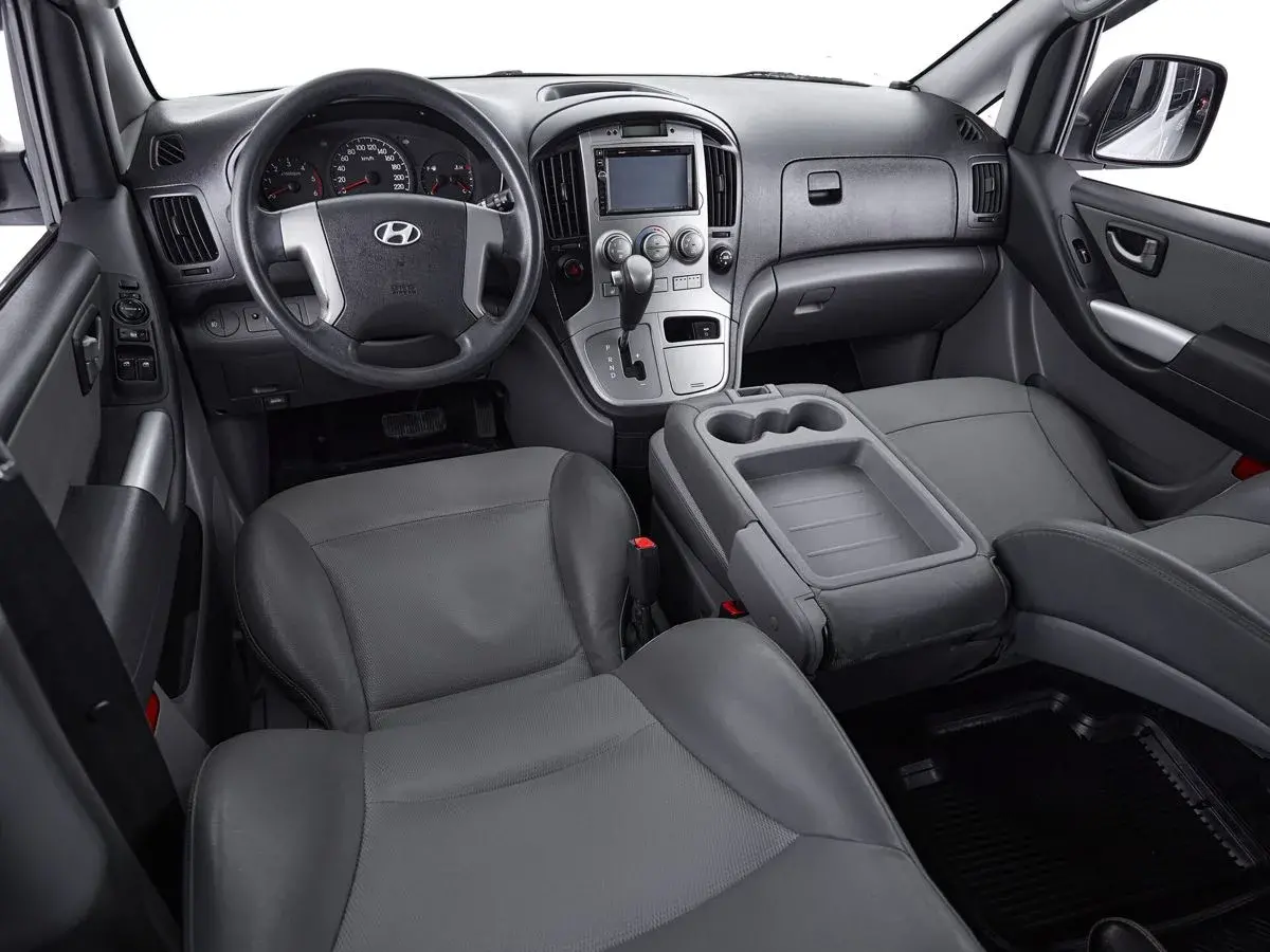 Hyundai Grand Starex