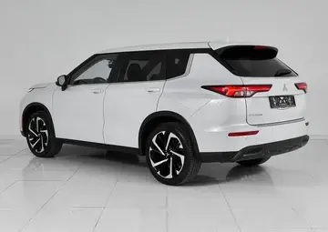 Mitsubishi Outlander Вид 4