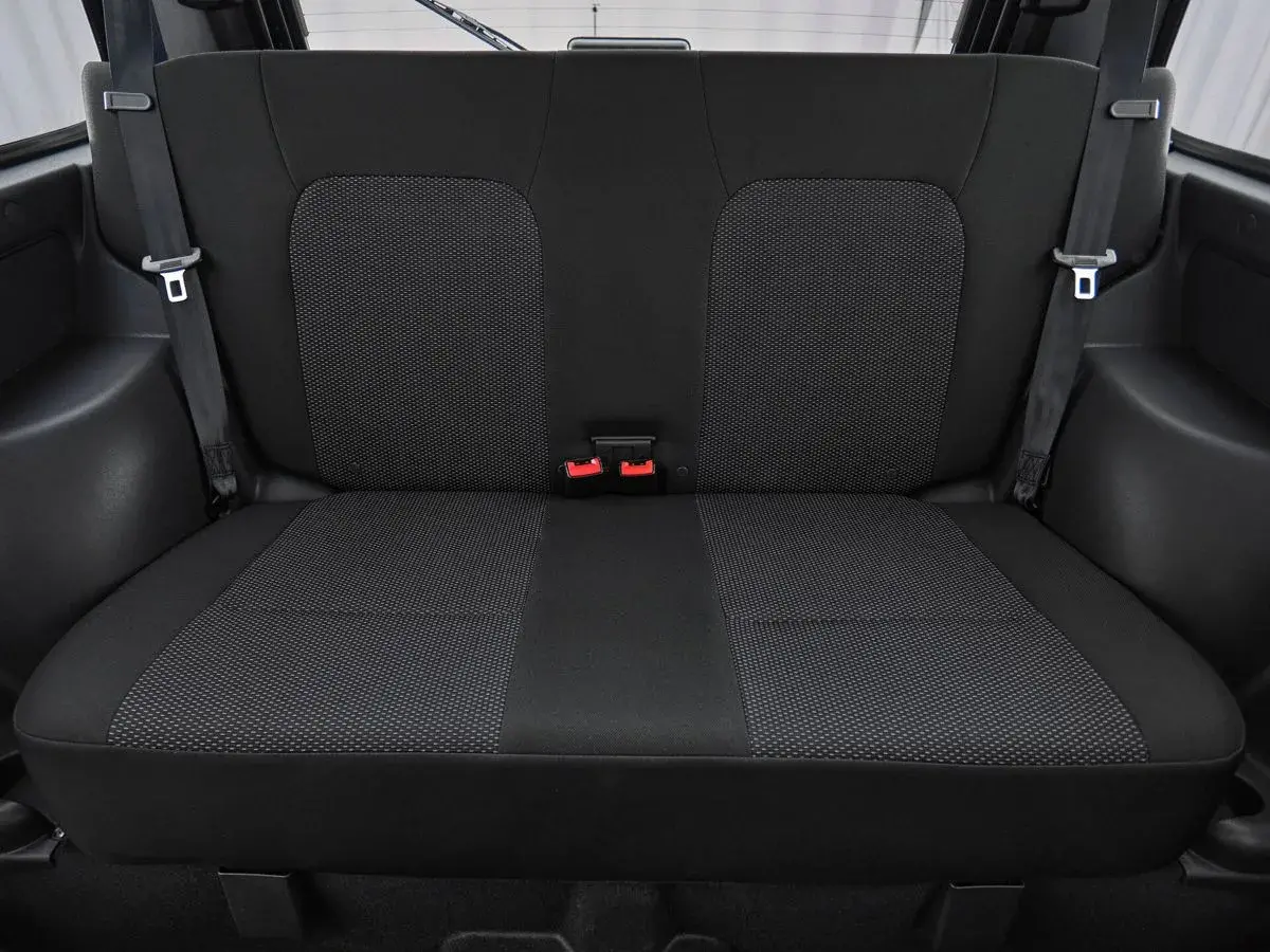 Lada Niva Travel