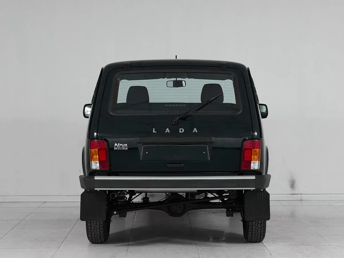 Lada Niva Travel