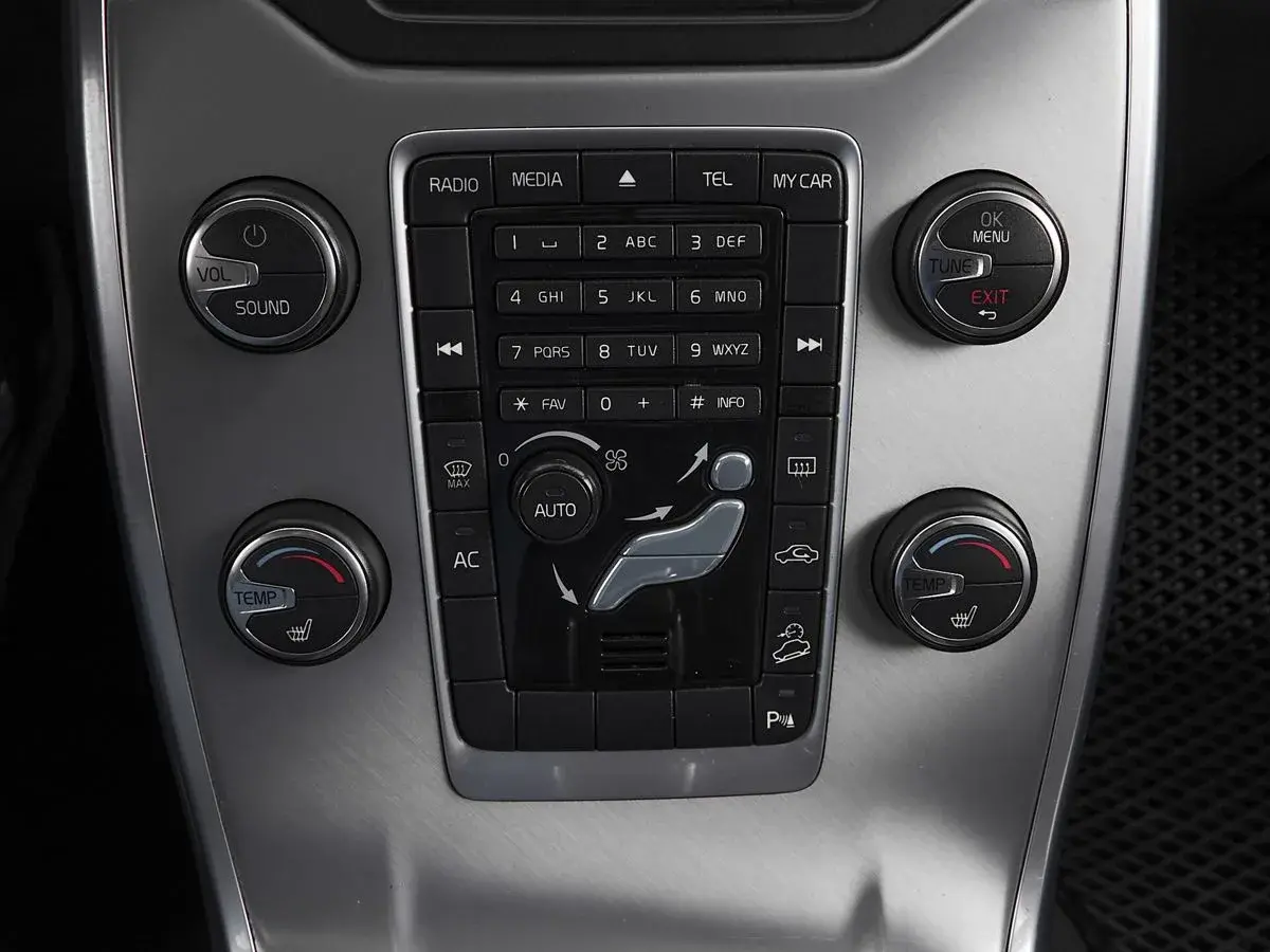 Volvo XC70