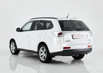 Mitsubishi Outlander Вид 5