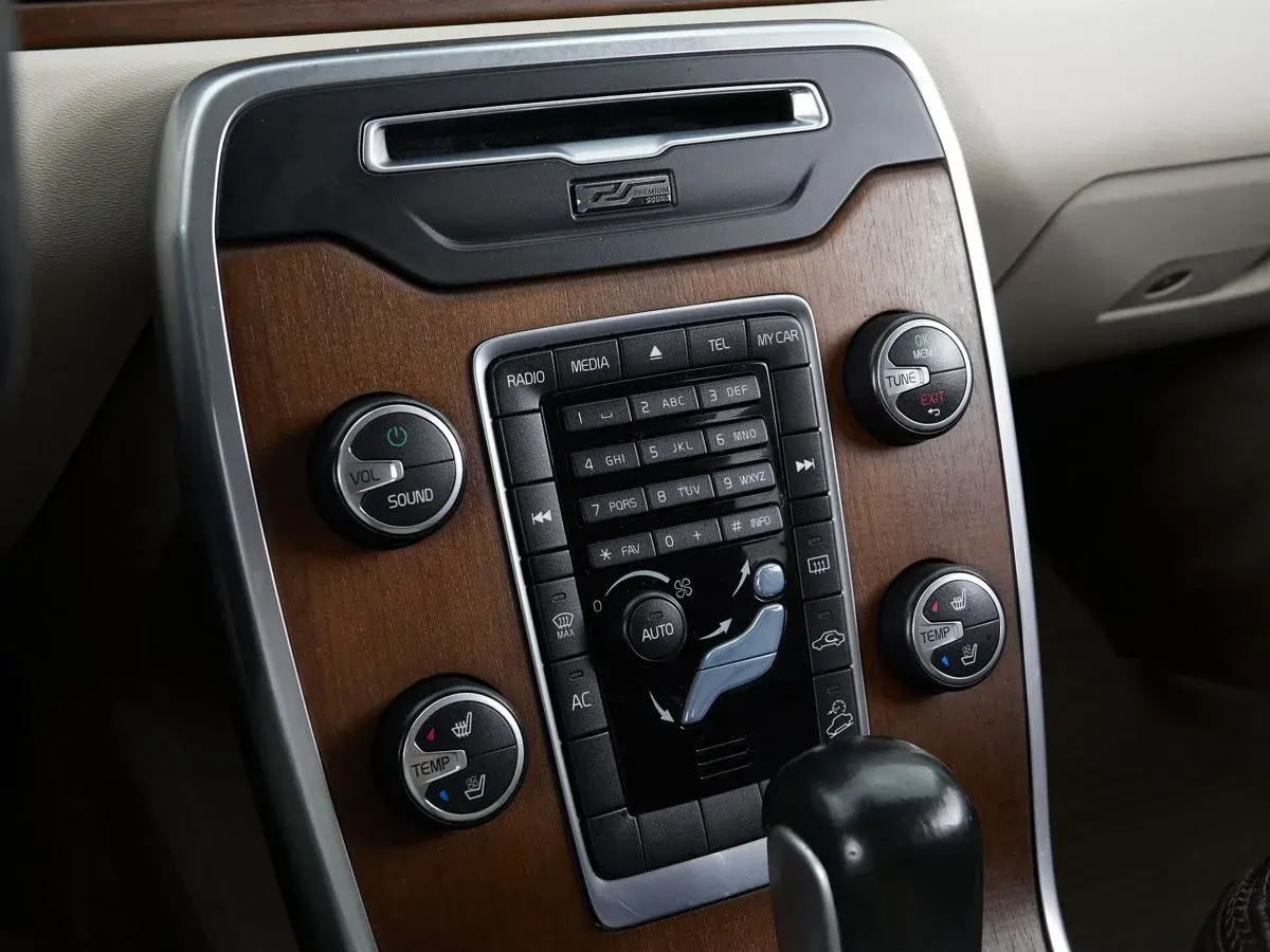 Volvo XC70