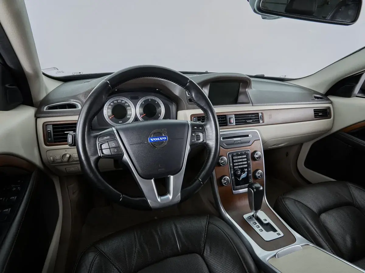 Volvo XC70