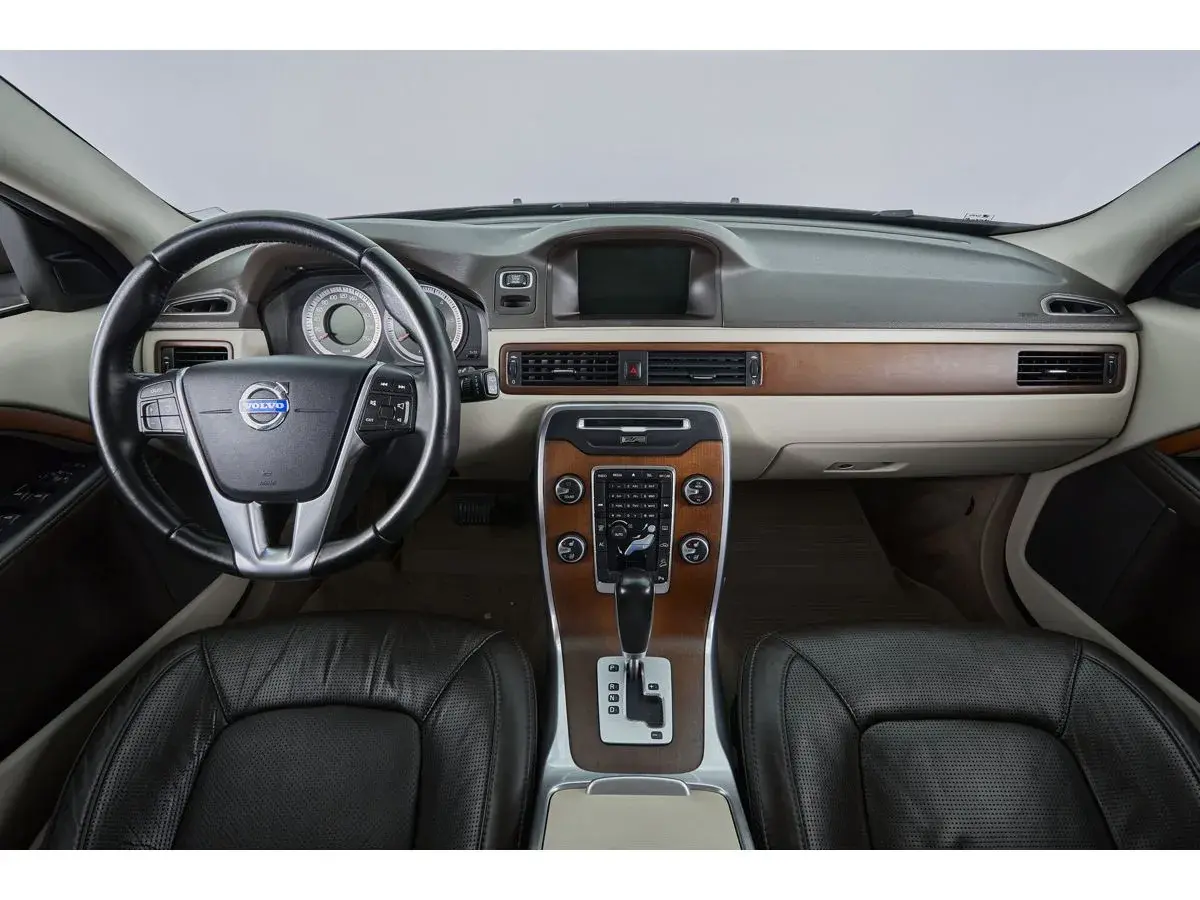 Volvo XC70