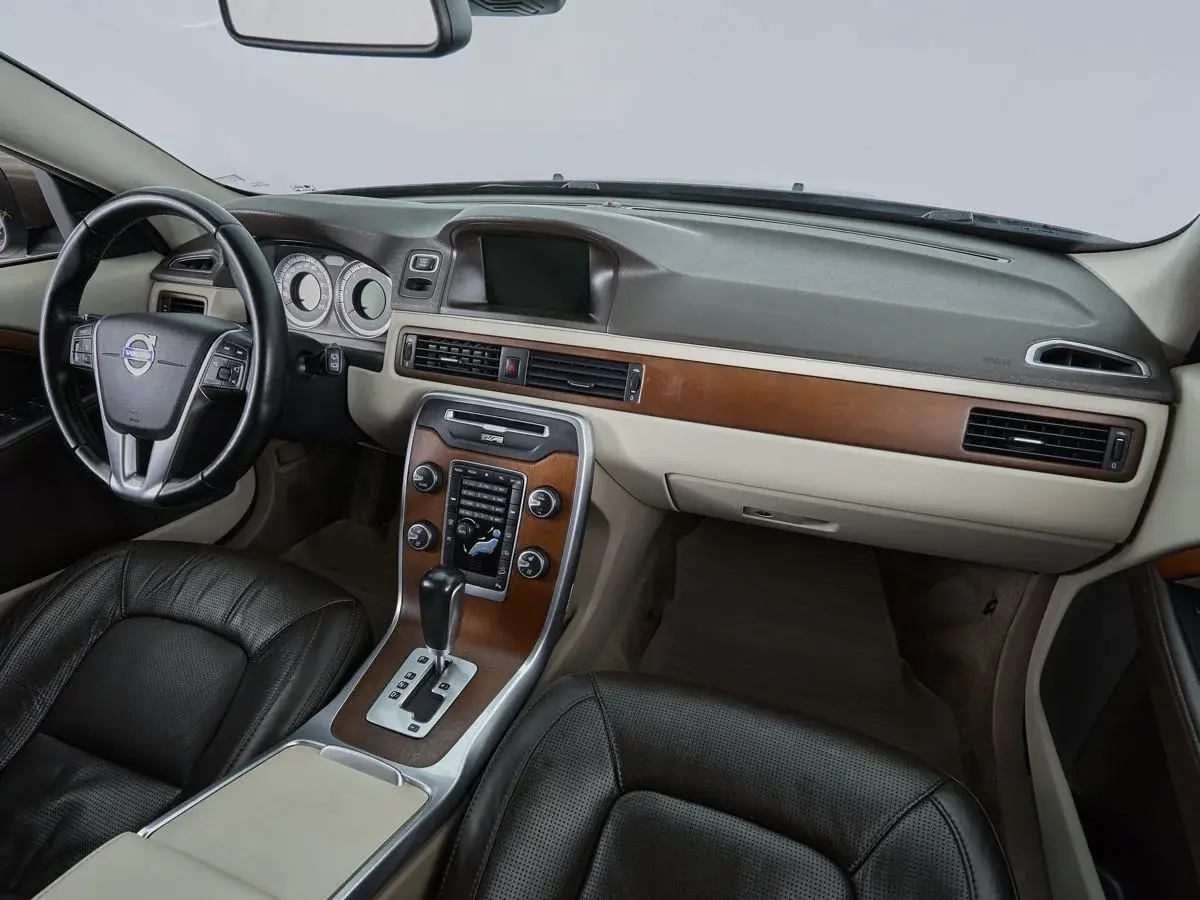 Volvo XC70