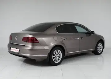 Volkswagen Passat Вид 4
