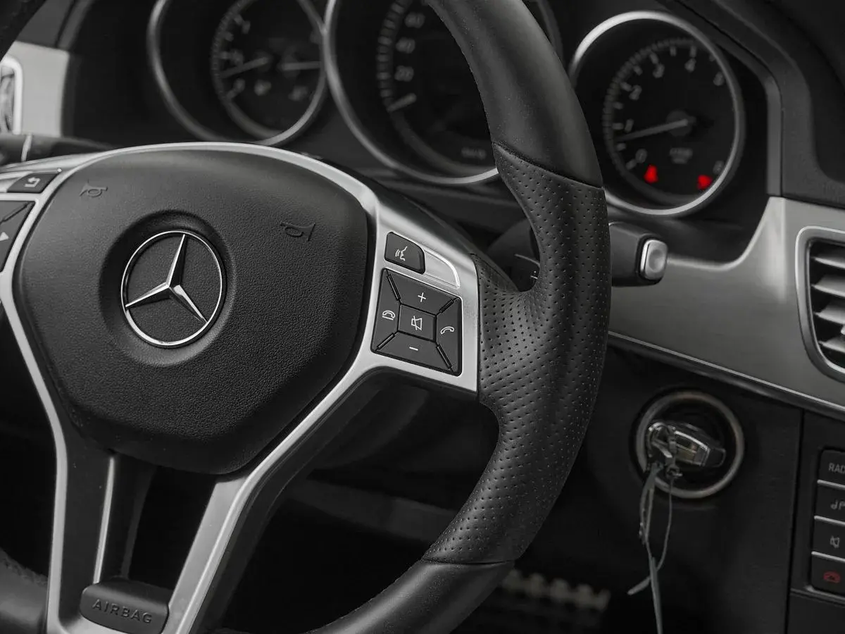 Mercedes benz E-Класс