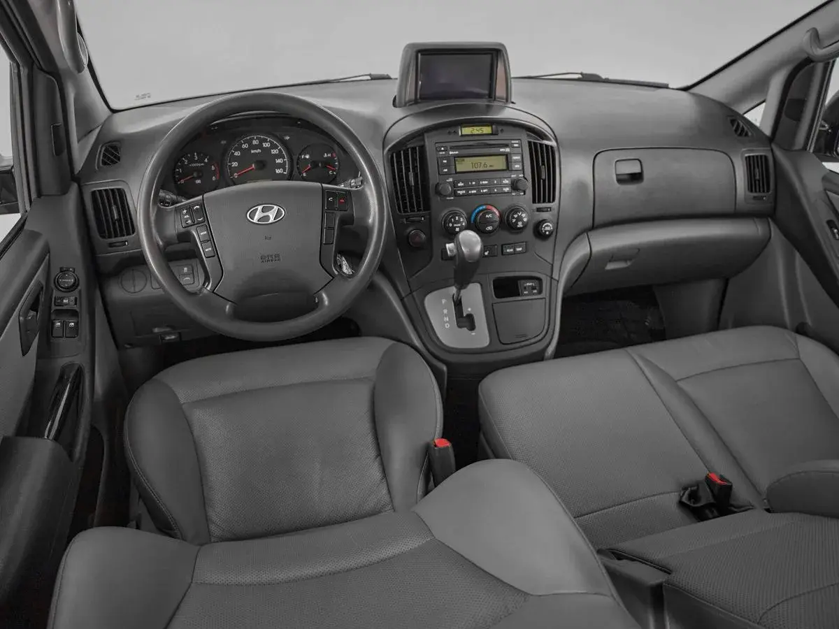 Hyundai Grand Starex