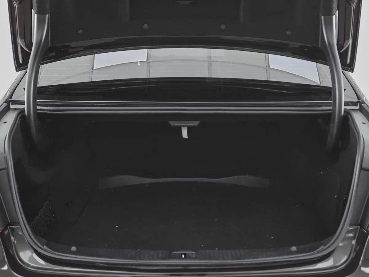 Mercedes benz E-Класс