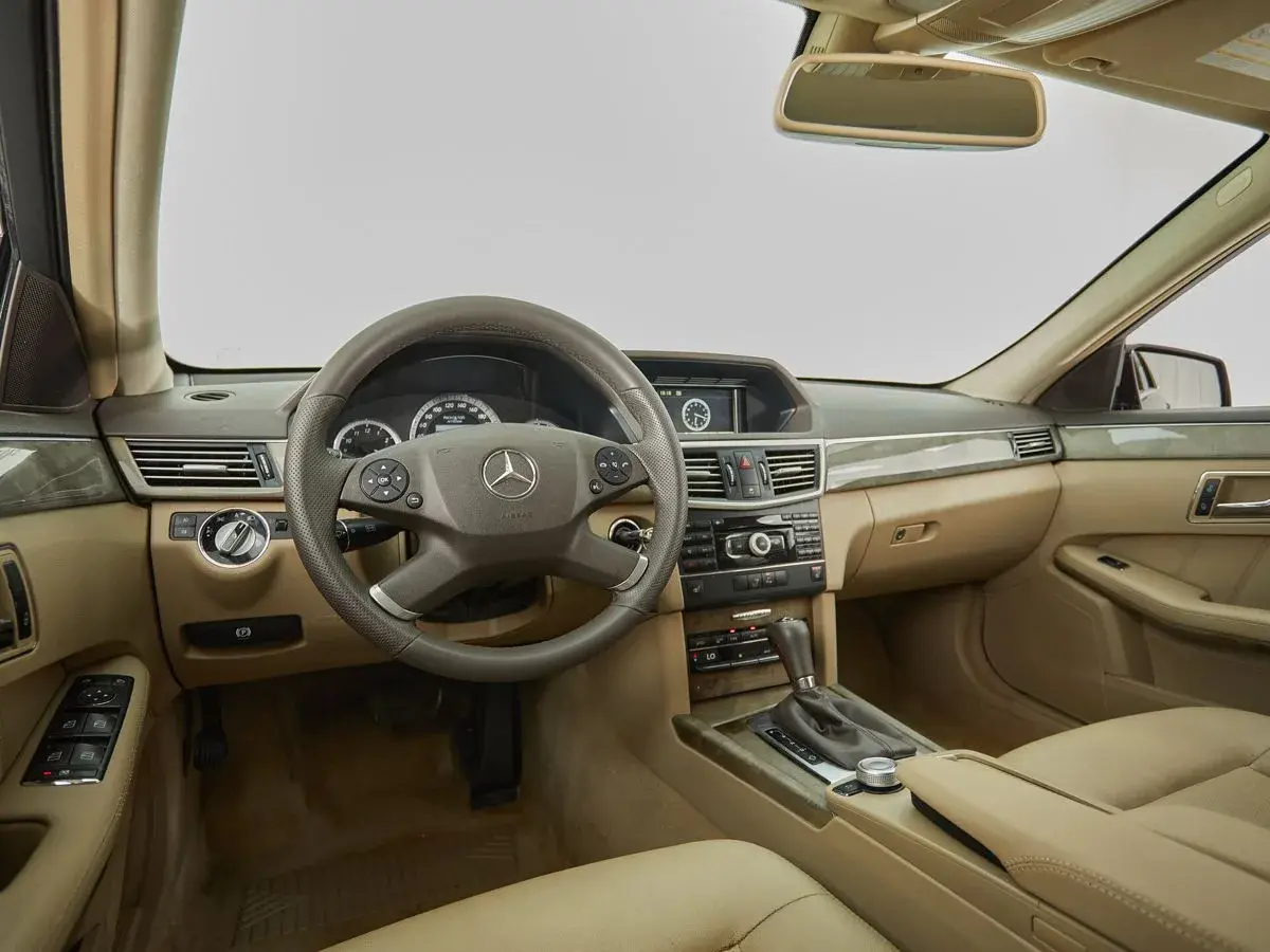 Mercedes benz E-Класс