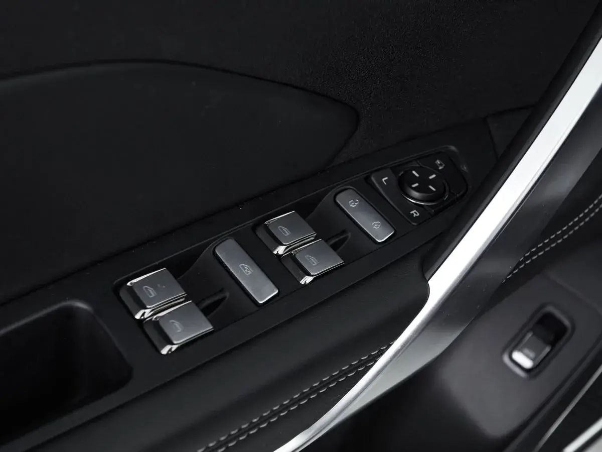 Geely Atlas Pro