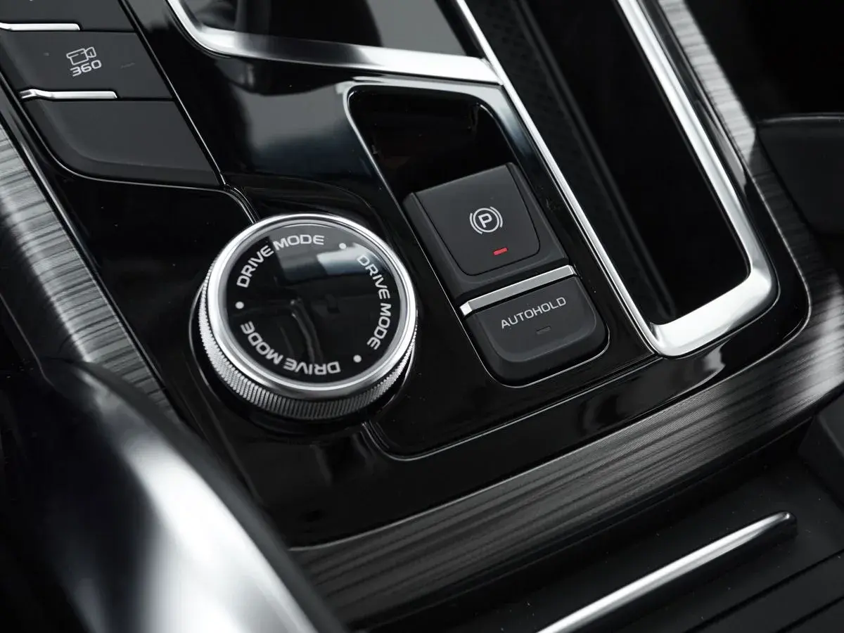 Geely Atlas Pro