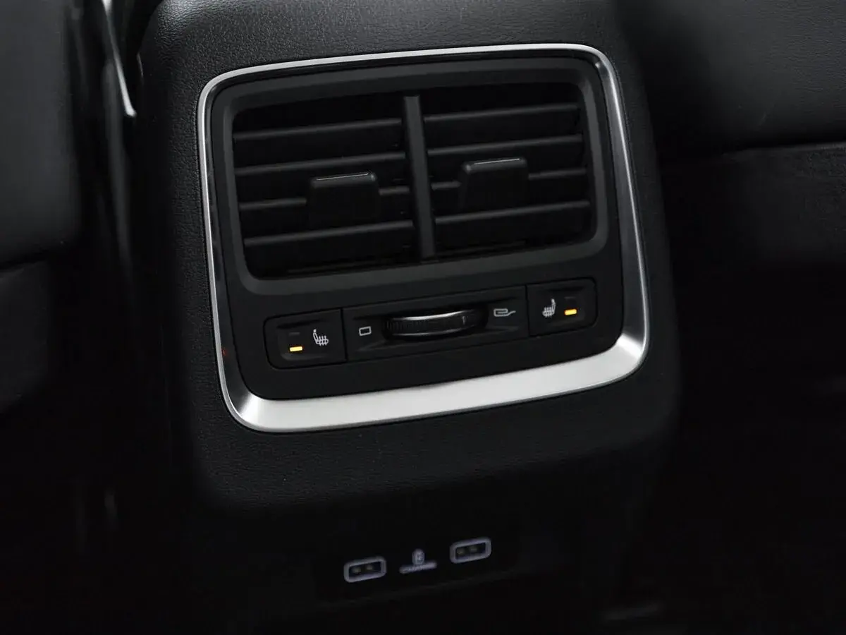 Geely Atlas Pro