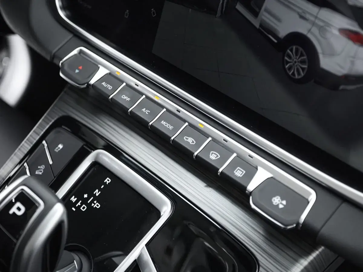 Geely Atlas Pro