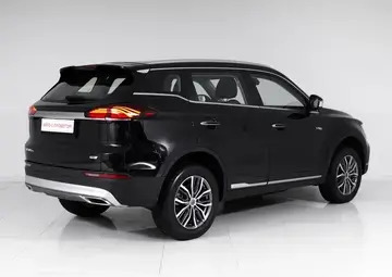 Geely Atlas Pro Вид 4