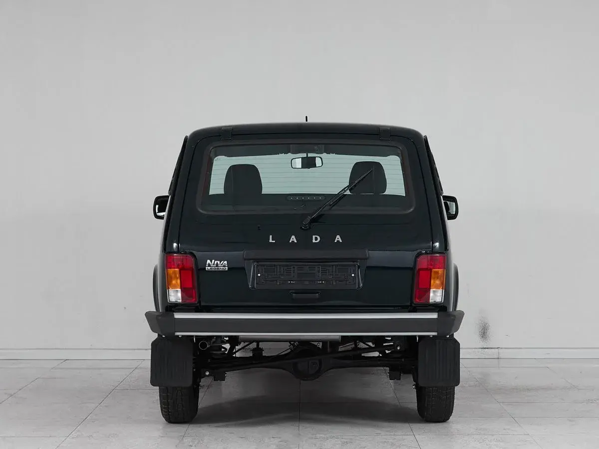 Lada Niva Travel