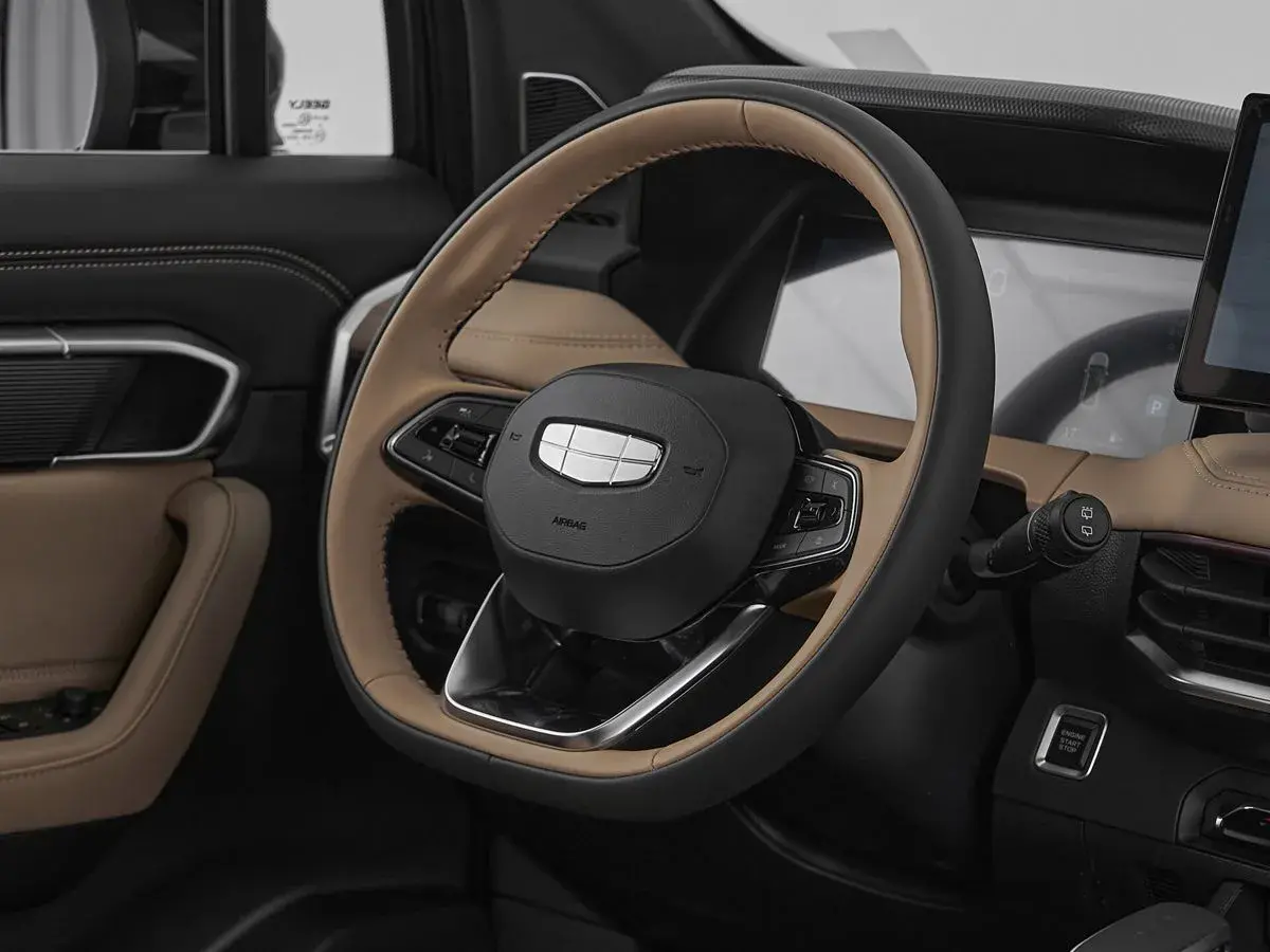Geely Okavango