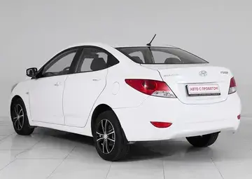 Hyundai Solaris Вид 4