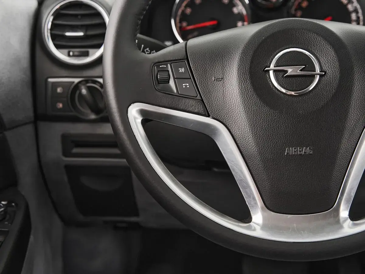 Opel Antara