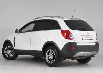 Opel Antara Вид 4