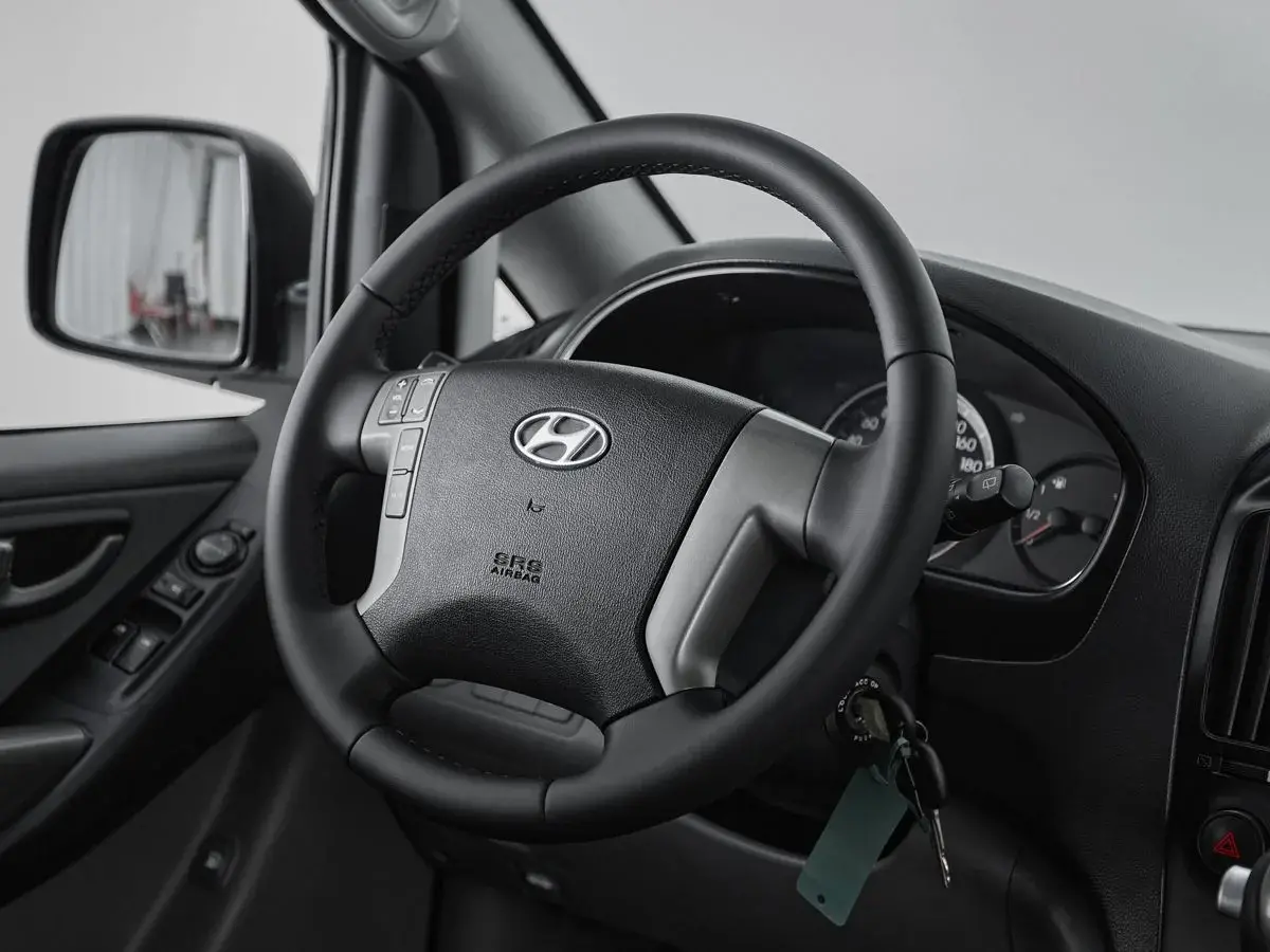 Hyundai H-1