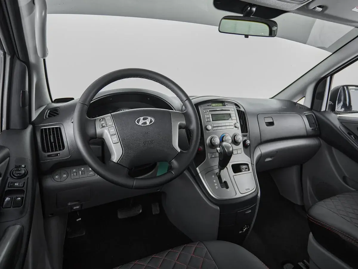 Hyundai H-1