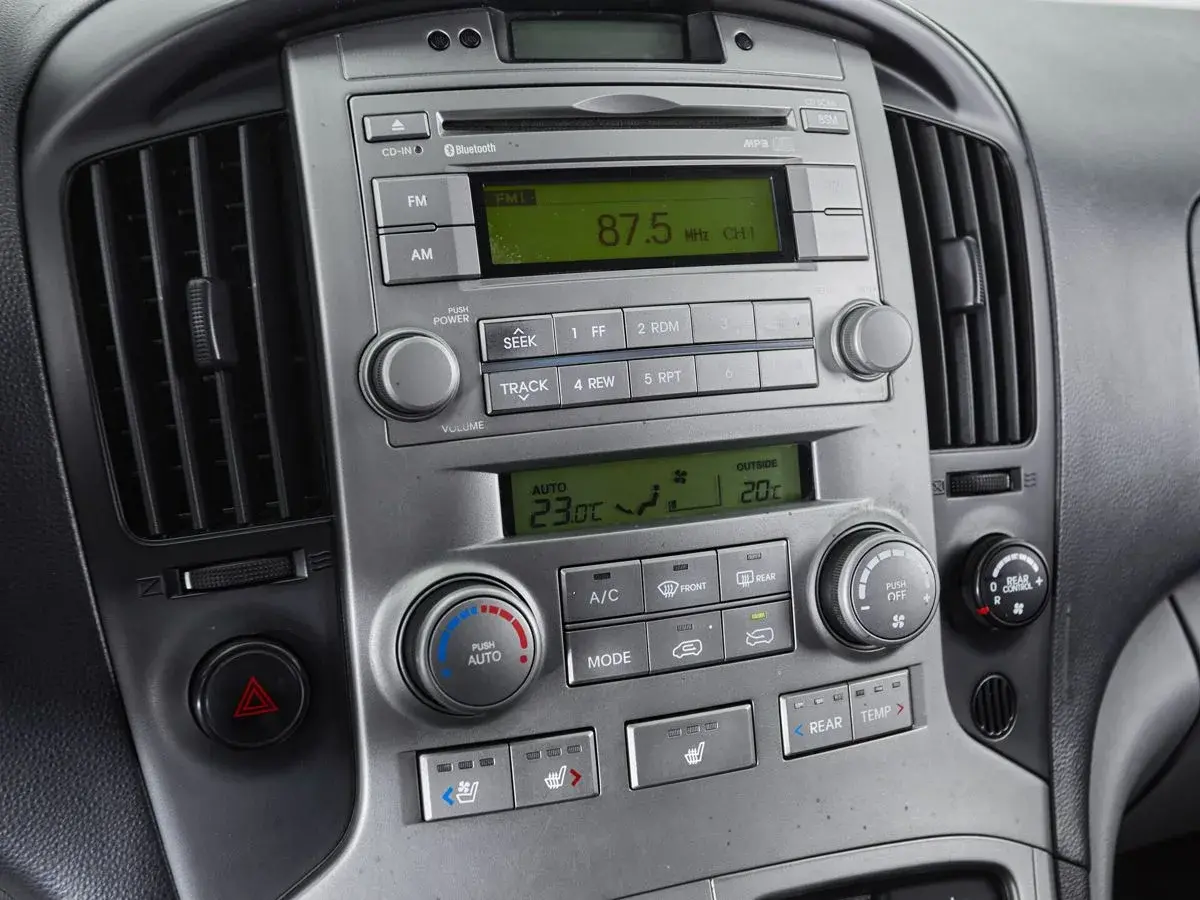 Hyundai Grand Starex