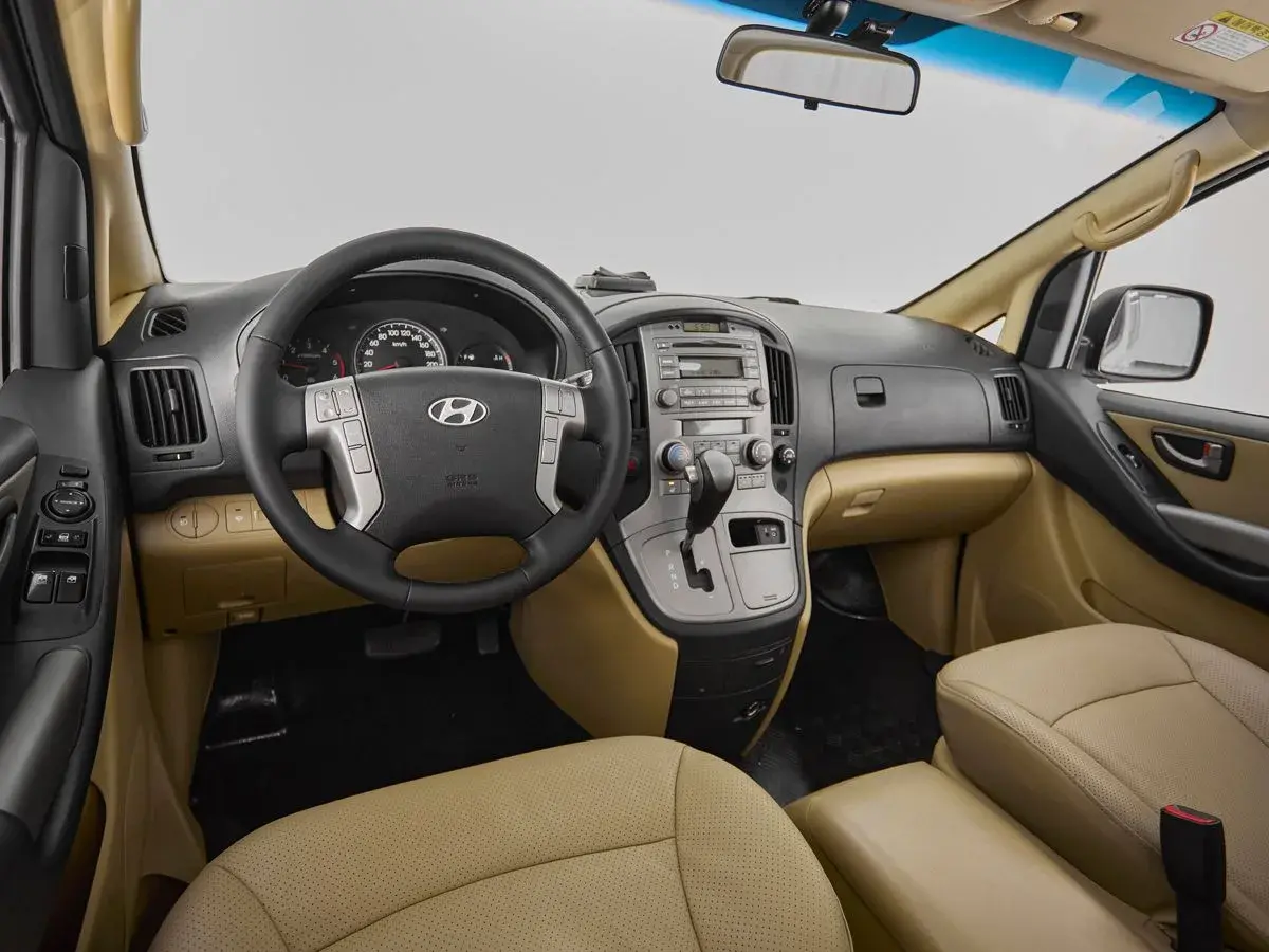 Hyundai Grand Starex
