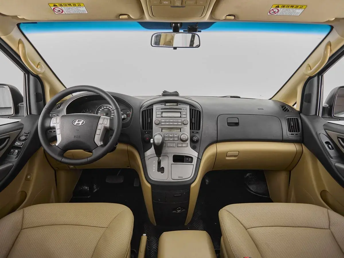 Hyundai Grand Starex
