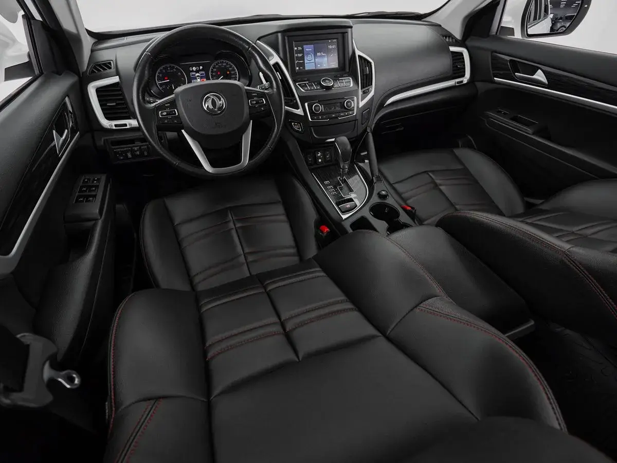 Dongfeng AX7