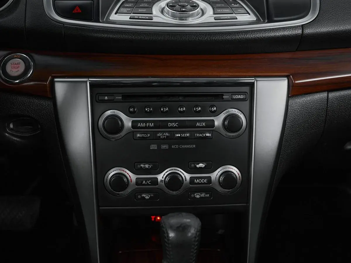 Nissan Teana