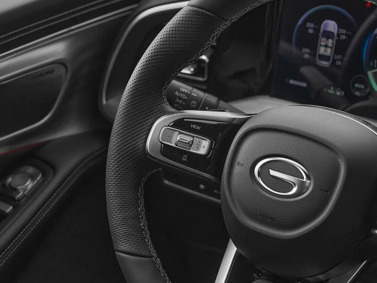 GAC GS8