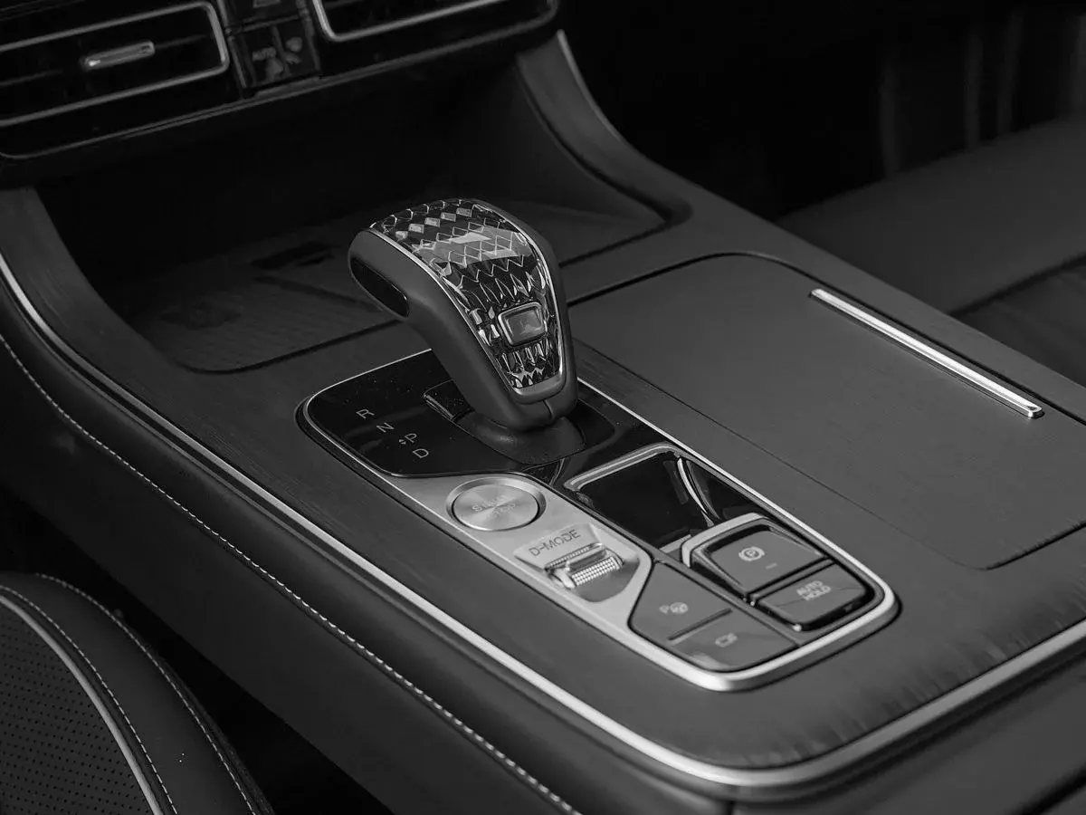 GAC GS8