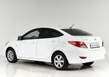 Hyundai Solaris Вид 3
